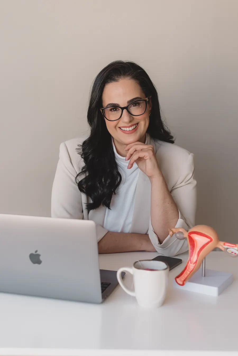 Gabriela França no consultório